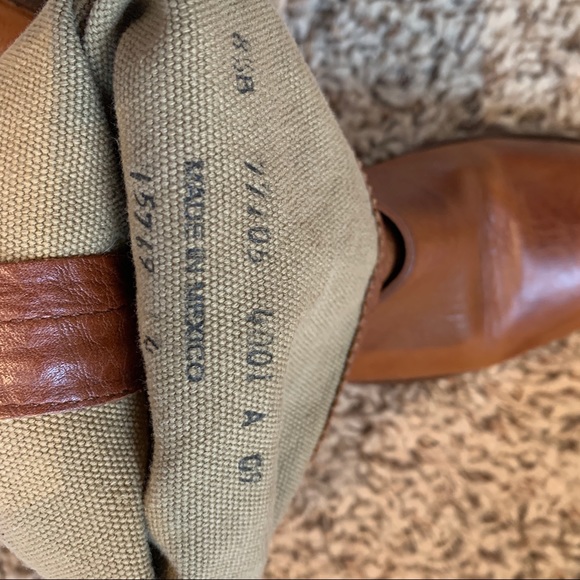 Frye Leather Canvas lower calf boots. No spots 8.5 - Picture 6 of 6